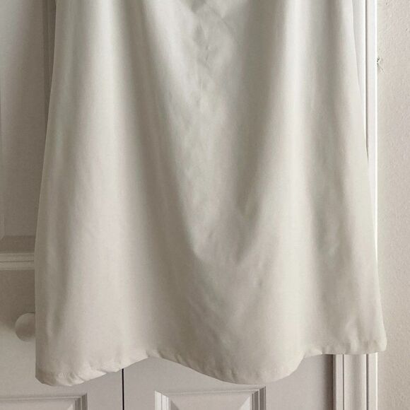 Nike Bliss Luxe Women's Training Dress with Built-In Shorts Slim Fit NWT Large - Picture 9 of 14